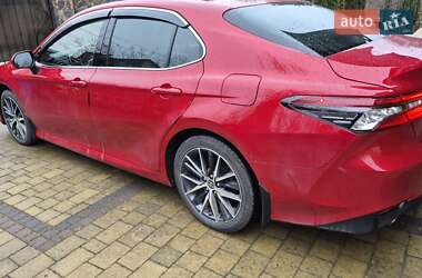 Седан Toyota Camry 2021 в Львове