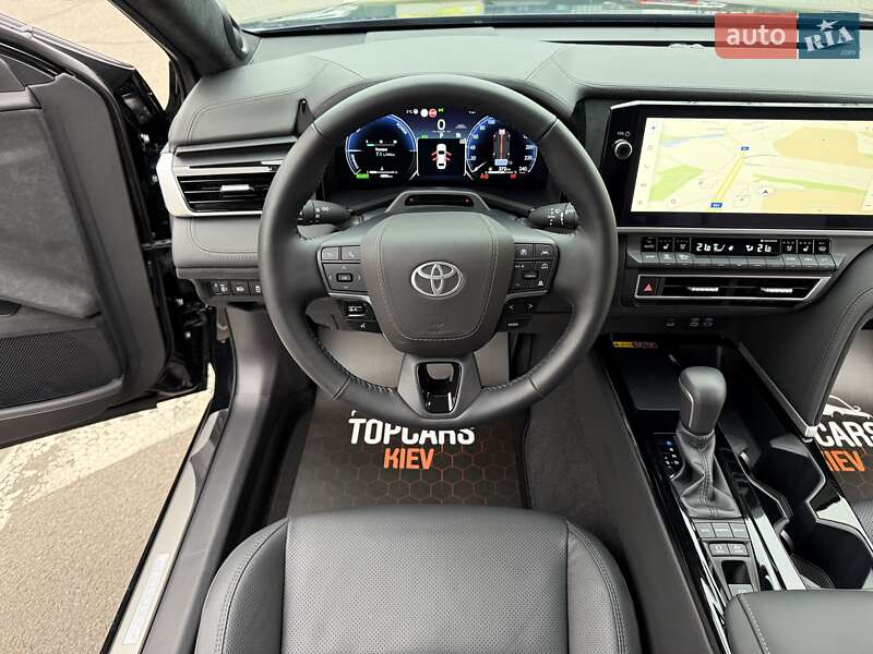 Седан Toyota Camry 2024 в Києві