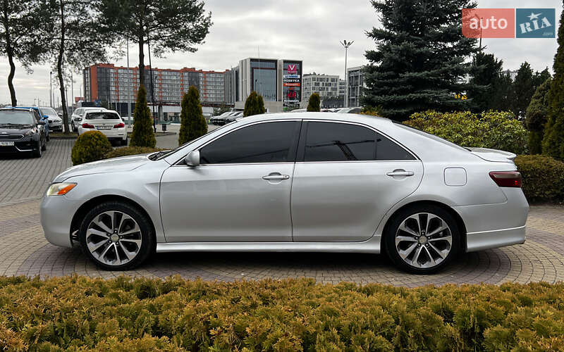 Седан Toyota Camry 2006 в Львові