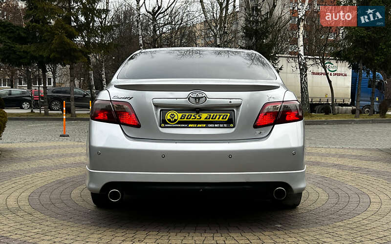 Седан Toyota Camry 2006 в Львові