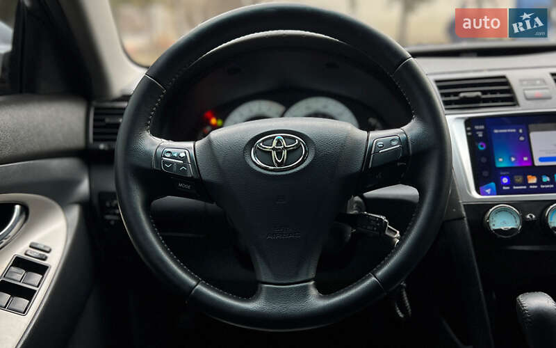 Седан Toyota Camry 2006 в Львові