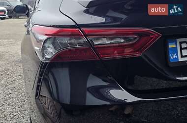 Седан Toyota Camry 2022 в Тернополі