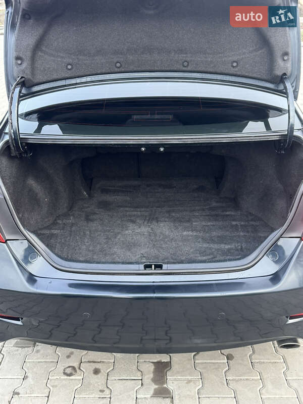 Седан Toyota Camry 2012 в Врадіївці