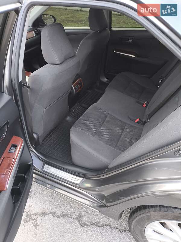 Седан Toyota Camry 2014 в Харкові