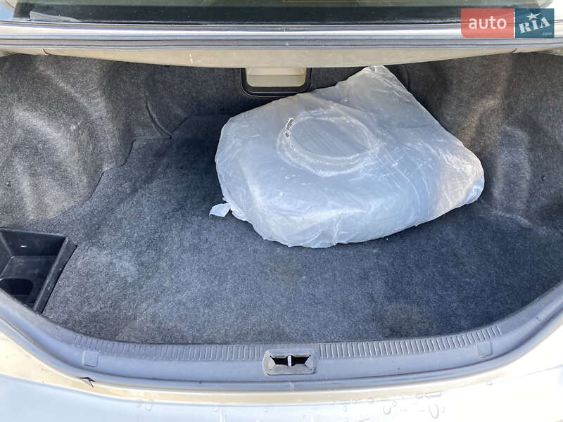 Седан Toyota Camry 2008 в Киеве