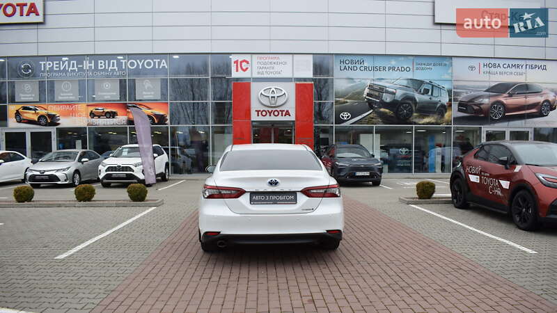 Седан Toyota Camry 2023 в Житомирі