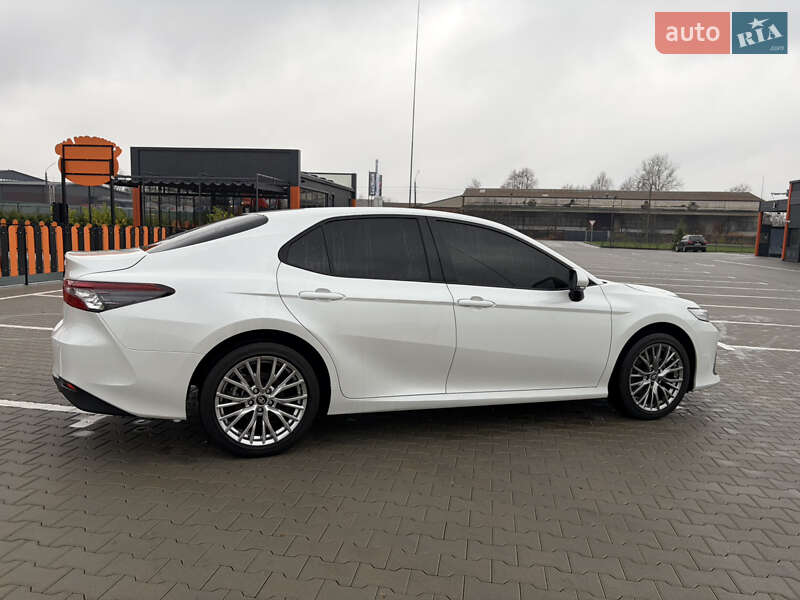 Седан Toyota Camry 2023 в Виннице фото 9 Седан Toyota Camry 2023 в Виннице