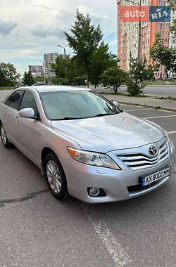 Седан Toyota Camry 2011 в Харькове