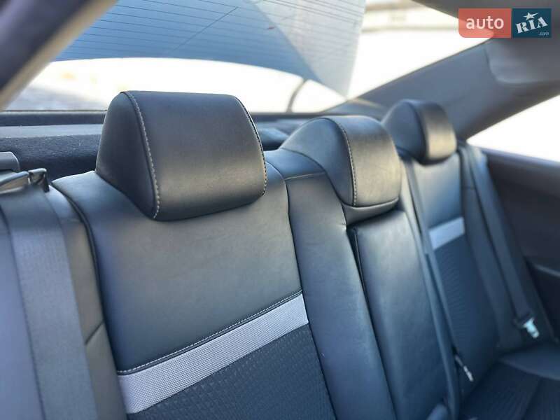 Седан Toyota Camry 2014 в Кам'янському