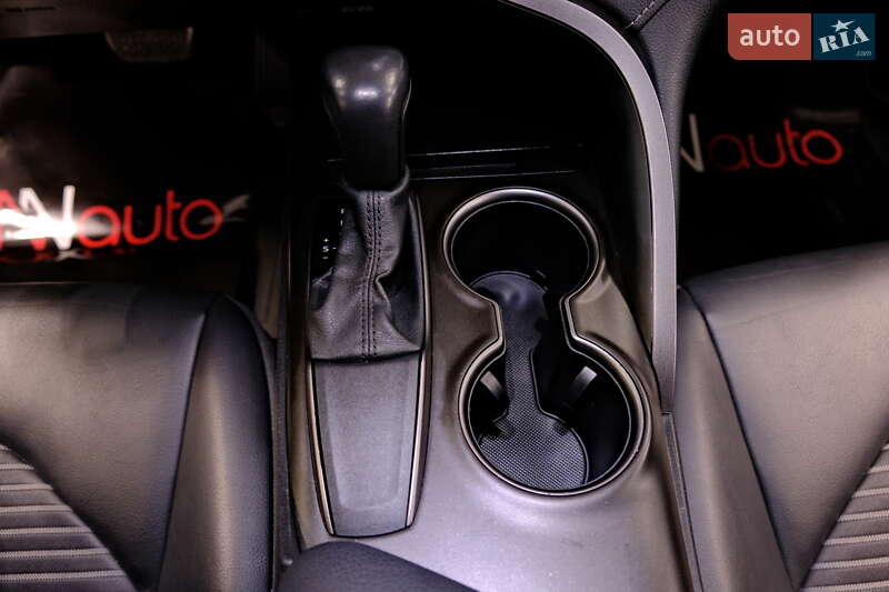 Седан Toyota Camry 2021 в Одесі