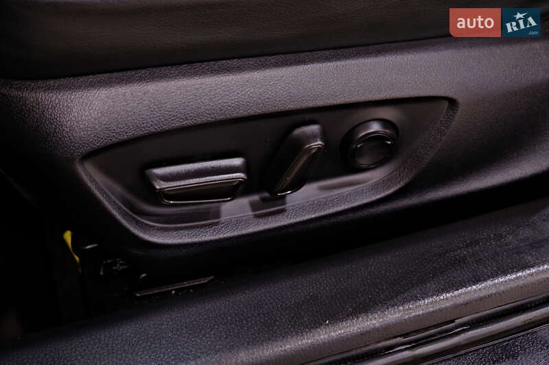 Седан Toyota Camry 2021 в Одесі