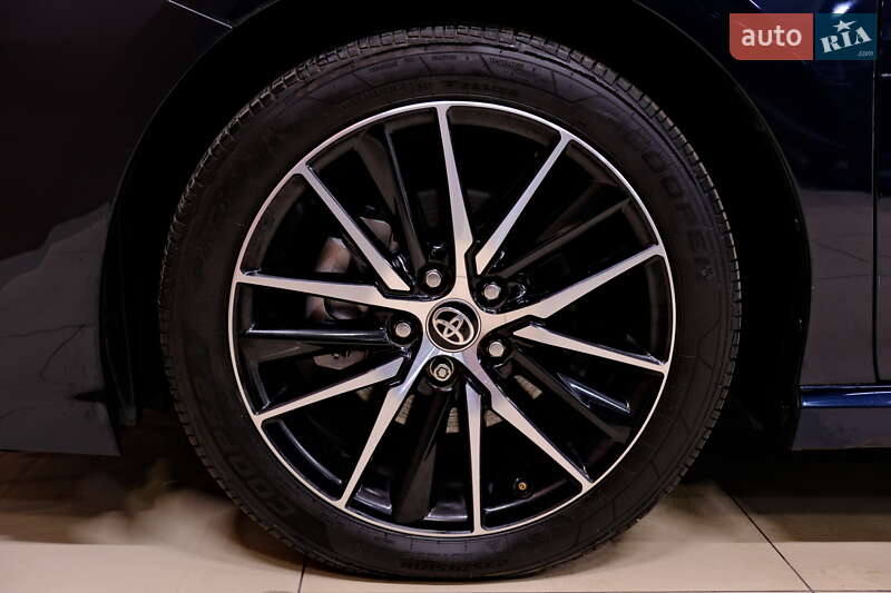 Седан Toyota Camry 2021 в Одесі