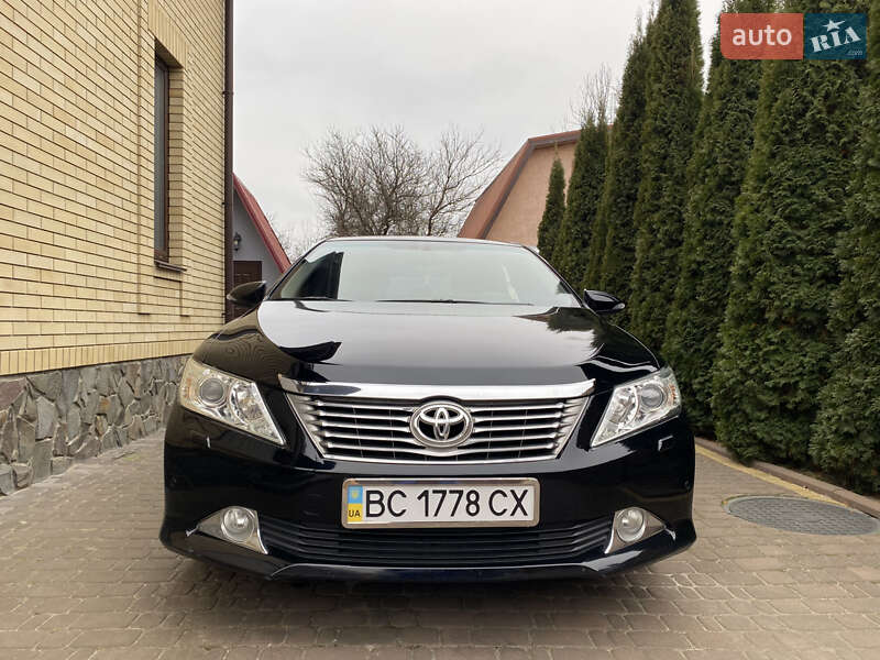 Седан Toyota Camry 2012 в Чернигове фото 2 Седан Toyota Camry 2012 в Чернигове