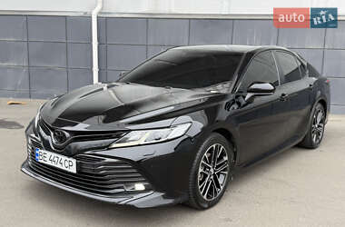Седан Toyota Camry 2018 в Одессе