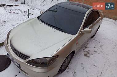 Седан Toyota Camry 2005 в Кропивницком