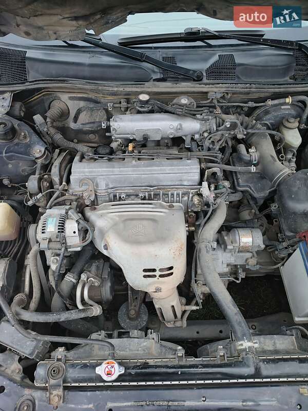 Седан Toyota Camry 1998 в Києві