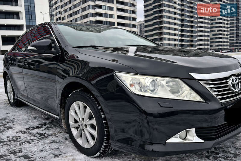 Toyota Camry 2011