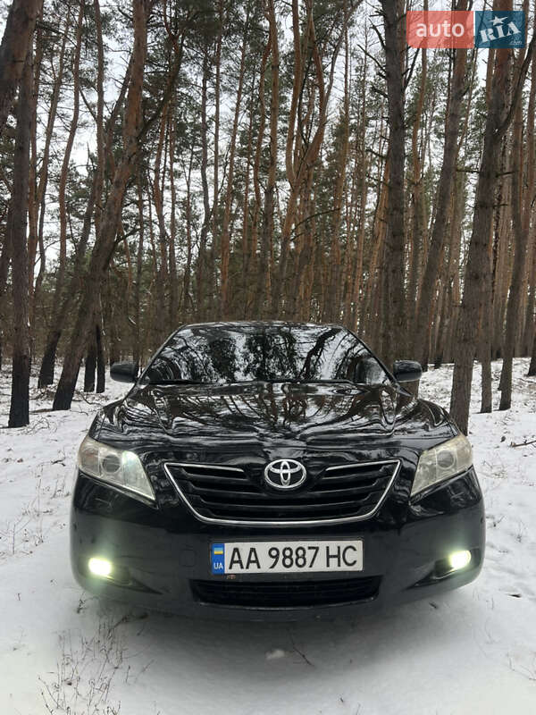 Седан Toyota Camry 2008 в Магдалинівці