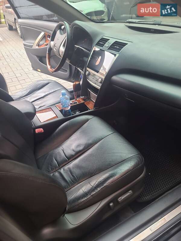 Седан Toyota Camry 2008 в Дніпрі