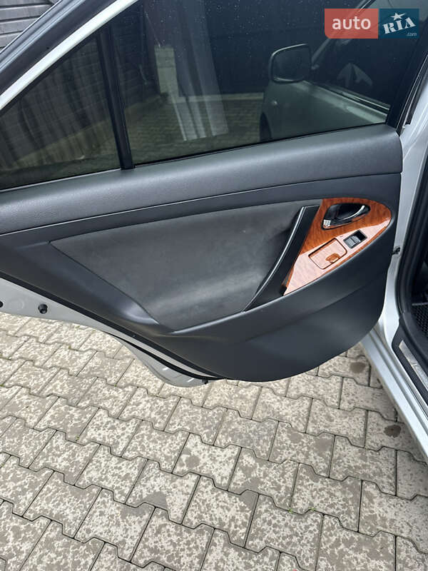 Седан Toyota Camry 2008 в Чернівцях фото 3 Седан Toyota Camry 2008 в Чернівцях