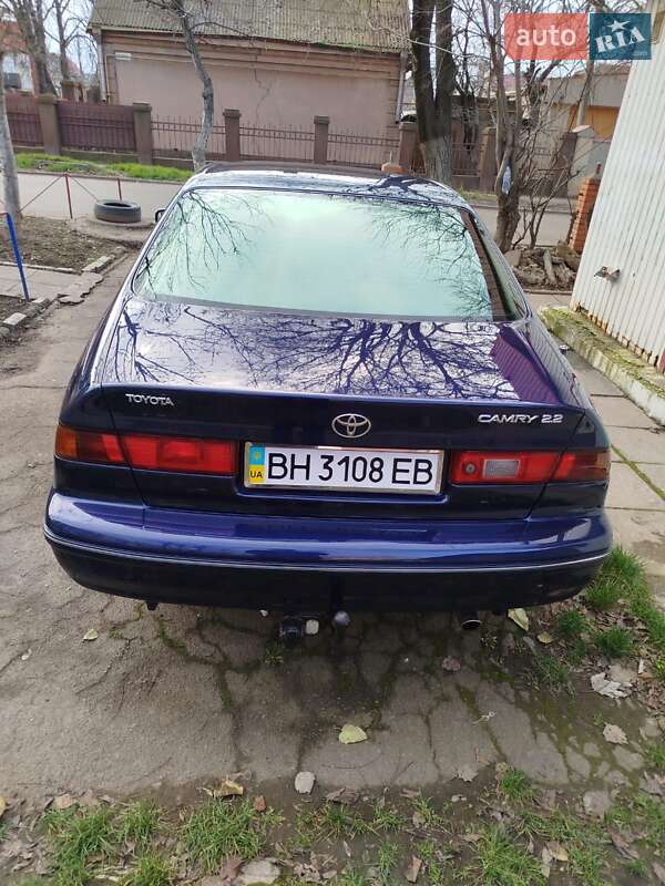 Седан Toyota Camry 1996 в Одесі