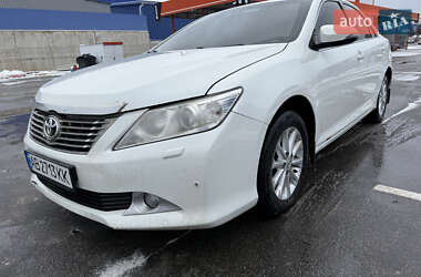 Седан Toyota Camry 2013 в Виннице