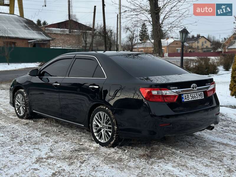 Седан Toyota Camry 2012 в Вінниці