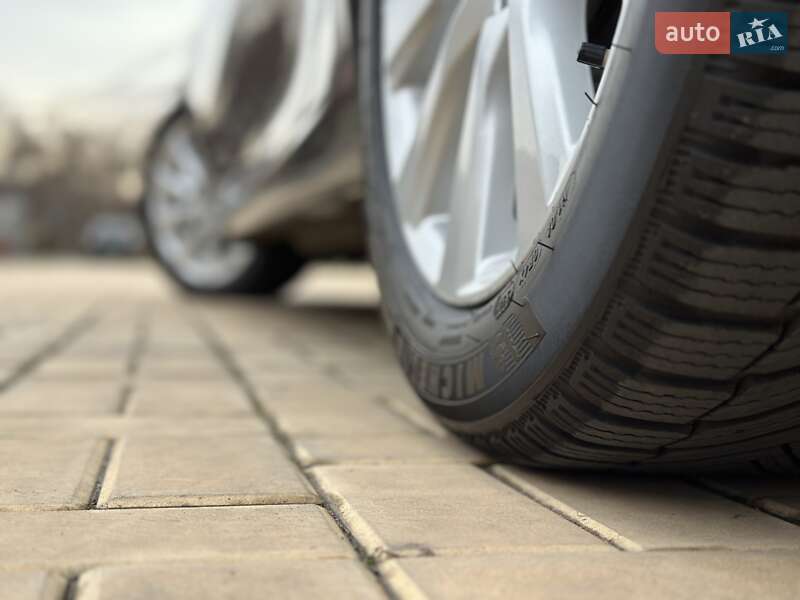 Седан Toyota Camry 2017 в Одессе