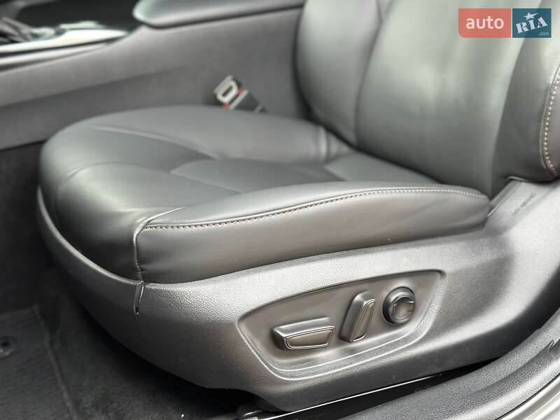 Седан Toyota Camry 2017 в Одессе