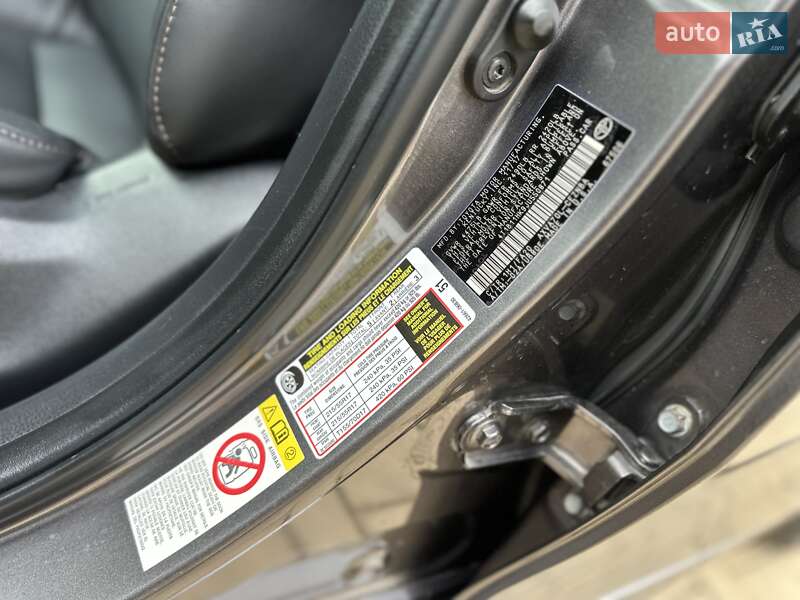 Седан Toyota Camry 2017 в Одессе