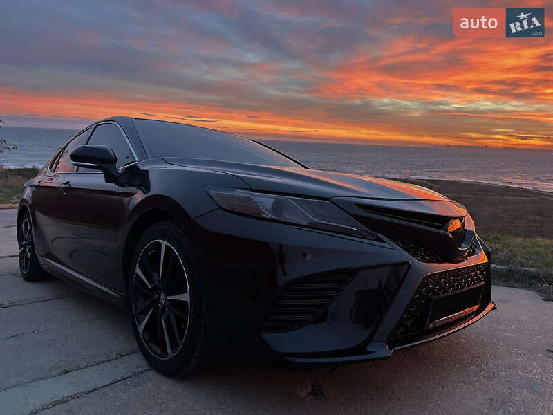 Седан Toyota Camry 2018 в Одесі