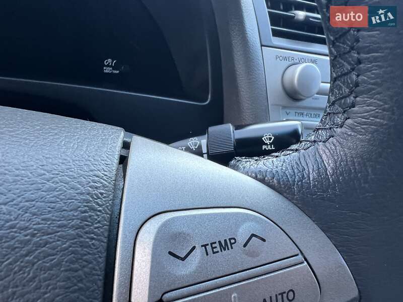 Седан Toyota Camry 2008 в Києві