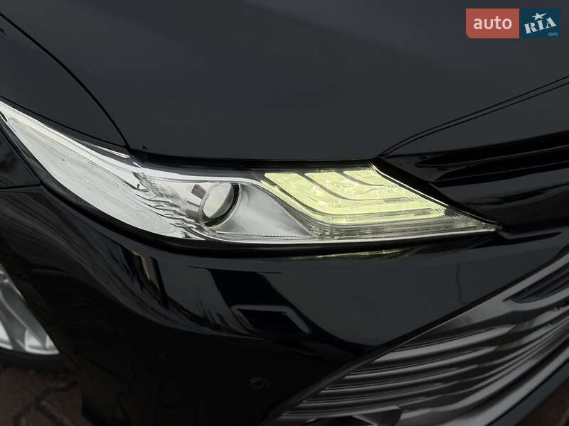 Седан Toyota Camry 2019 в Киеве фото 12 Седан Toyota Camry 2019 в Киеве