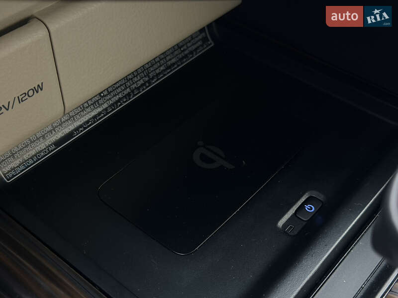 Седан Toyota Camry 2019 в Киеве фото 24 Седан Toyota Camry 2019 в Киеве