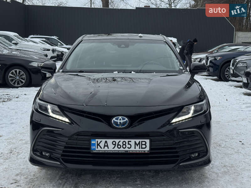 Седан Toyota Camry 2024 в Вінниці