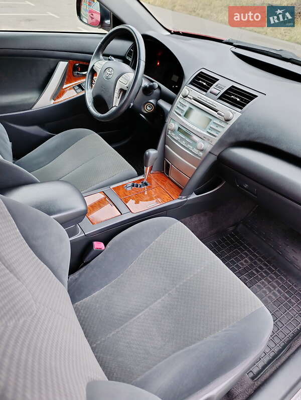 Седан Toyota Camry 2008 в Вышгороде