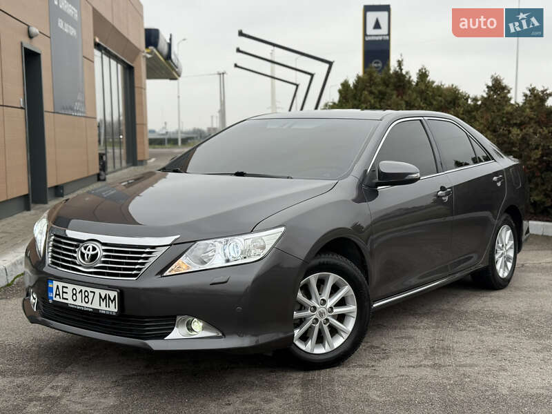 Toyota Camry 2012