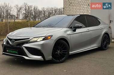 Седан Toyota Camry 2020 в Києві