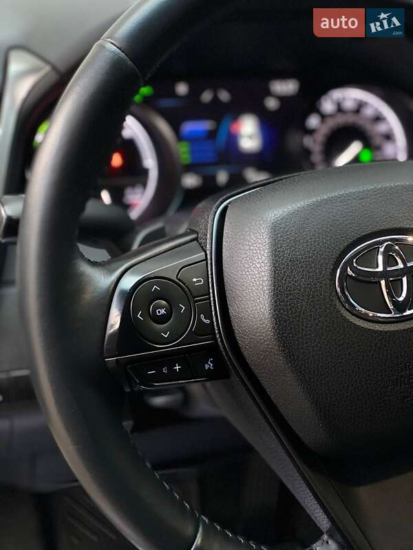 Седан Toyota Camry 2020 в Киеве фото 31 Седан Toyota Camry 2020 в Киеве