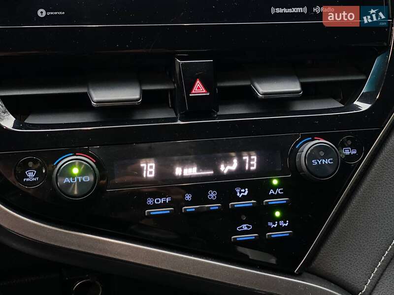 Седан Toyota Camry 2020 в Киеве фото 44 Седан Toyota Camry 2020 в Киеве