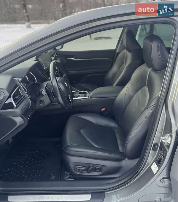 Седан Toyota Camry 2022 в Дніпрі фото 15 Седан Toyota Camry 2022 в Дніпрі