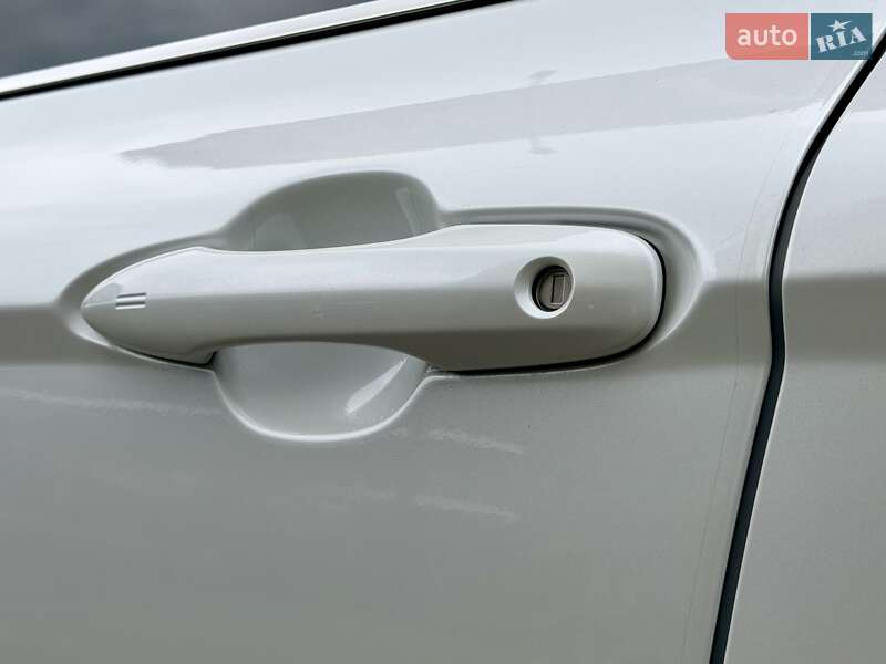 Седан Toyota Camry 2020 в Одессе