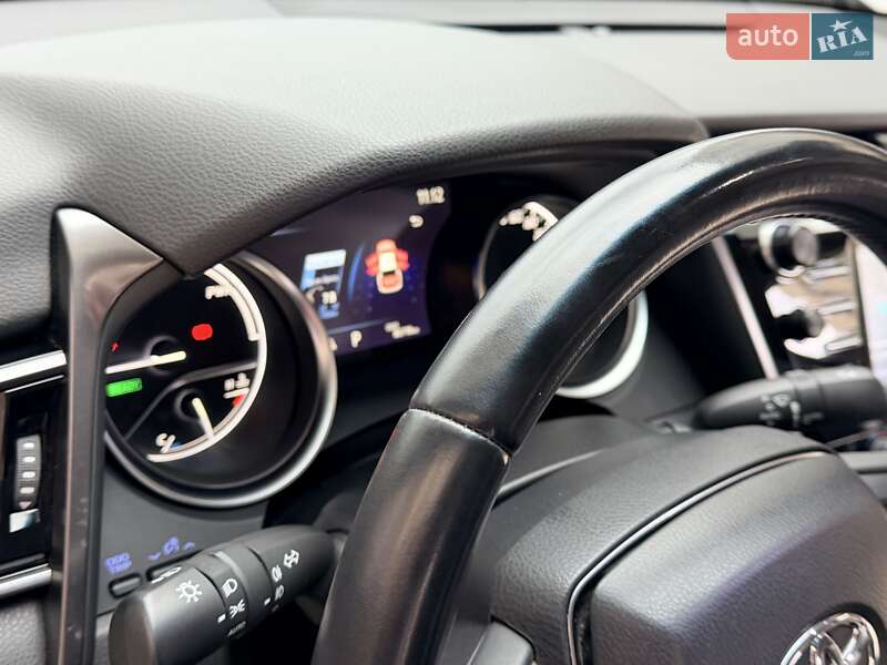 Седан Toyota Camry 2020 в Одессе