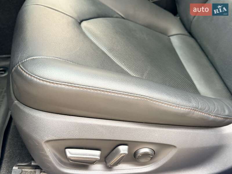 Седан Toyota Camry 2020 в Одессе