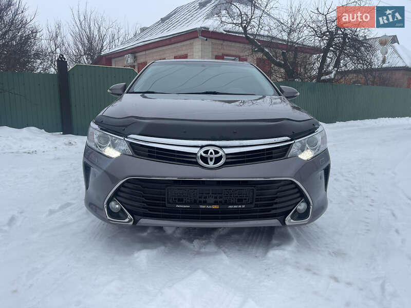 Седан Toyota Camry 2016 в Черкассах