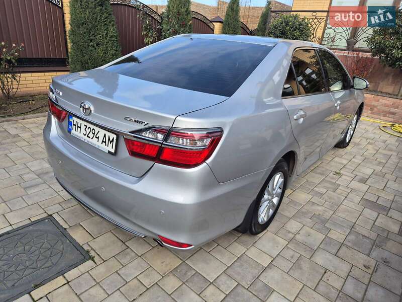 Седан Toyota Camry 2015 в Измаиле