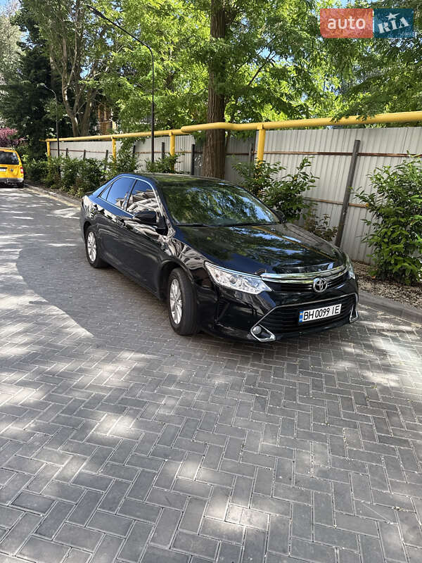 Toyota Camry 2017
