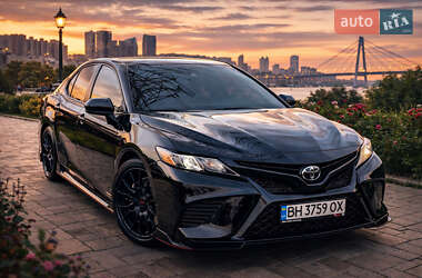 Седан Toyota Camry 2020 в Одессе