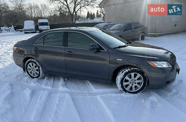 Седан Toyota Camry 2007 в Снятине