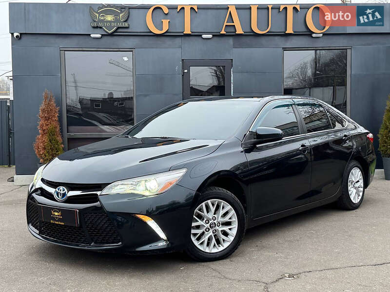 Toyota Camry 2016